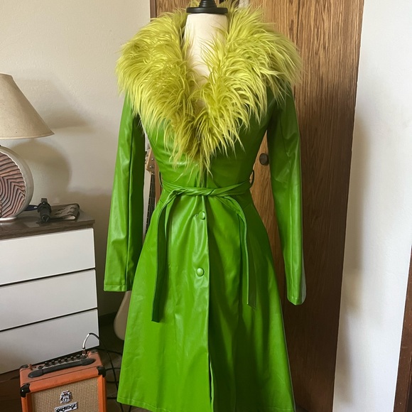 Green Slime Vegan Leather trench coat - Picture 3 of 3